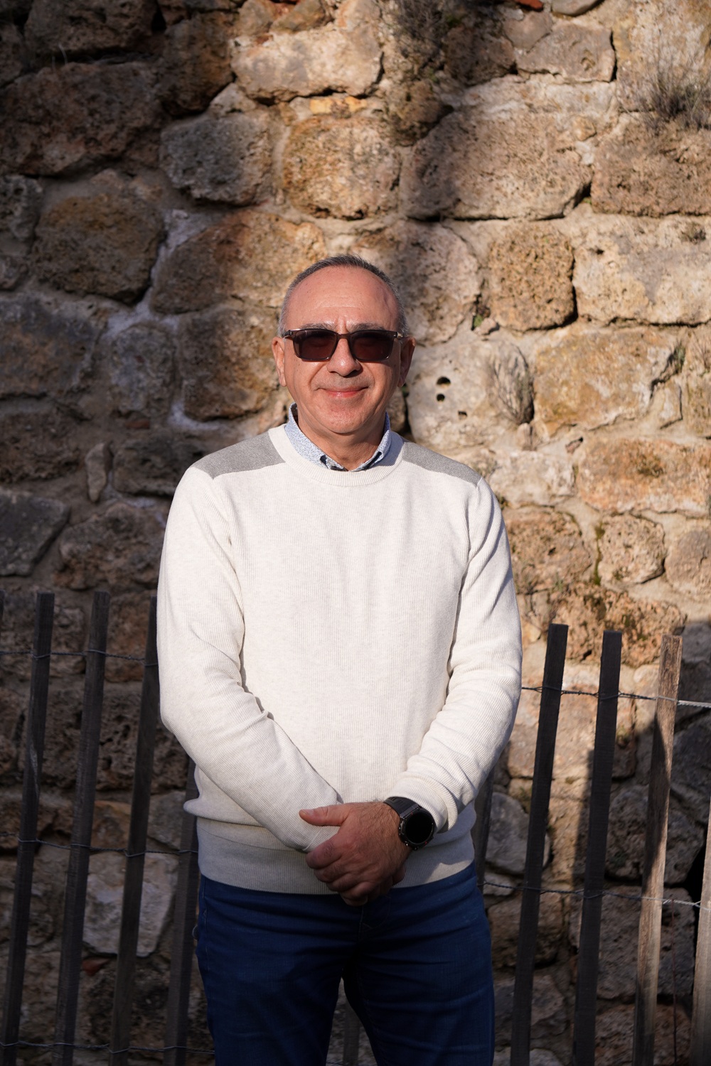 CONO ROUSEREZ Giani - 58 ans - Fonctionnaire de la Défense